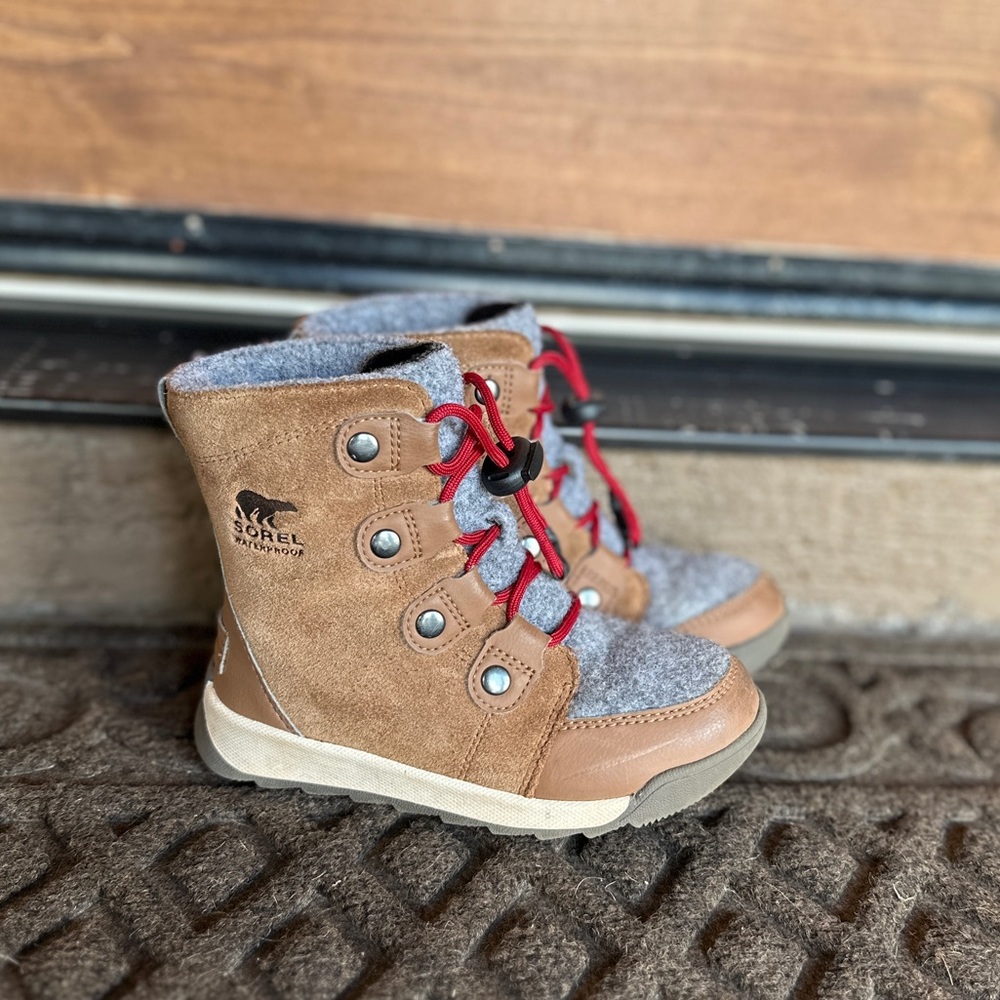 Kids Sorel boots